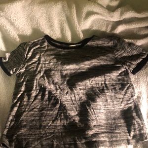 2 short sleeve crop tops